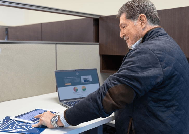 Financial Advisor Using Nextek's Color of Money Risk Analysis Tool